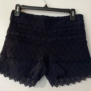 Loft Rivera Short. Blue Lace Overlay. Size 00.